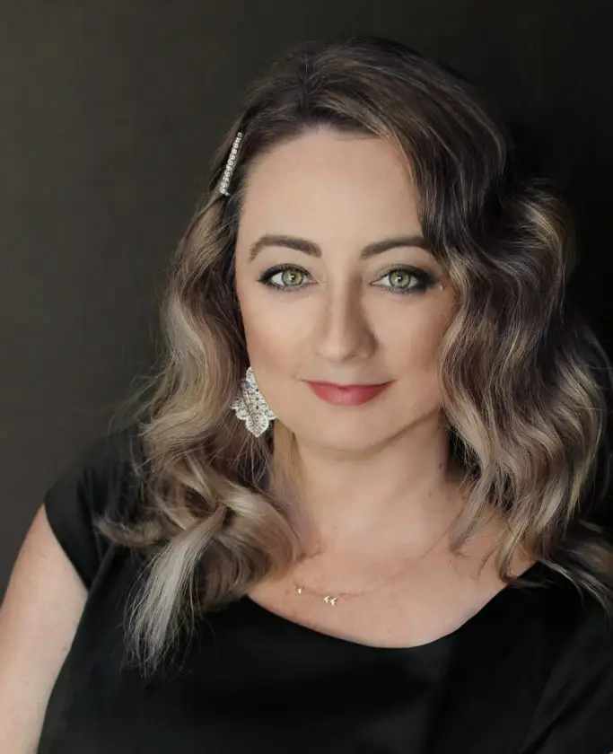 sara-freeman-owner-director-me-my-hair Sara Freeman